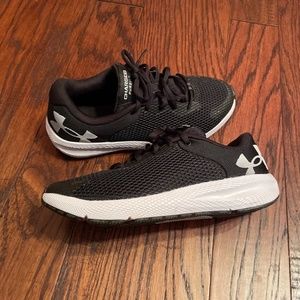 Under Armour tennis shoes